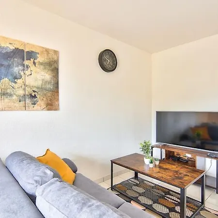 T2 Calme Et Lumineux A Proche Airbus Apartment *