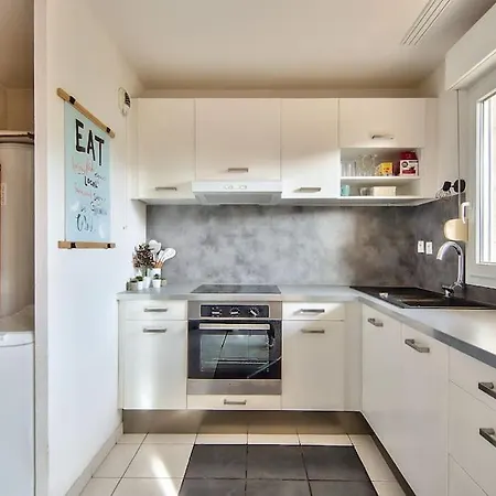 Apartment T2 Calme Et Lumineux A Proche Airbus